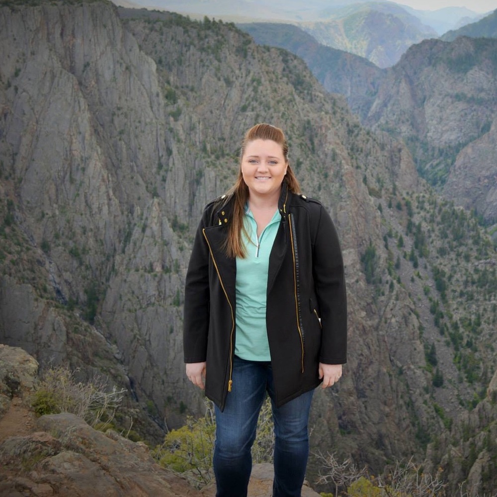 Meet your Posher, Amy